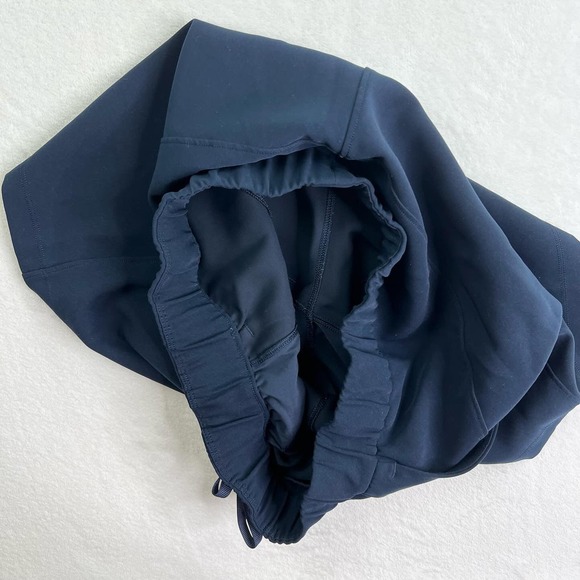 Lululemon Short - 4 - Picture 4 of 7